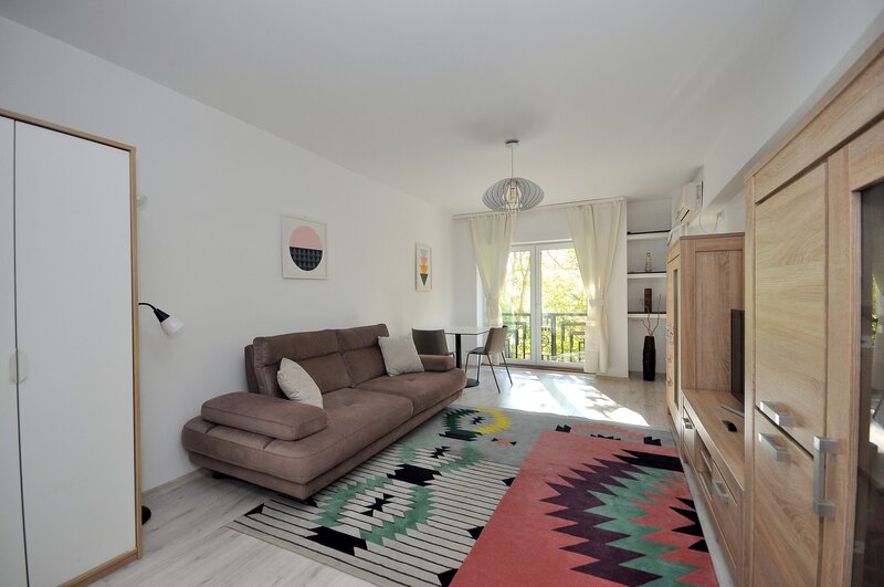 Unirii, Camera de Comert, pasaj Marasesti, inchiriere apartament 2 camere.