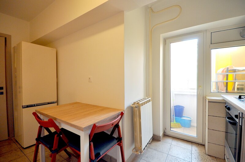 Unirii, Camera de Comert, pasaj Marasesti, inchiriere apartament 2 camere.