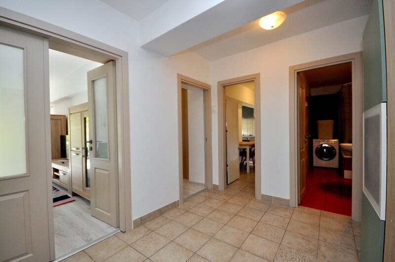 Unirii, Camera de Comert, pasaj Marasesti, inchiriere apartament 2 camere.